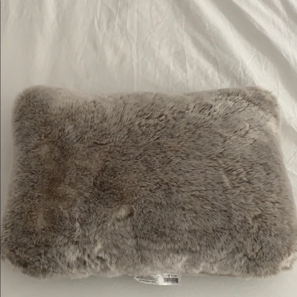 14 x 20 faux fur throw pillow